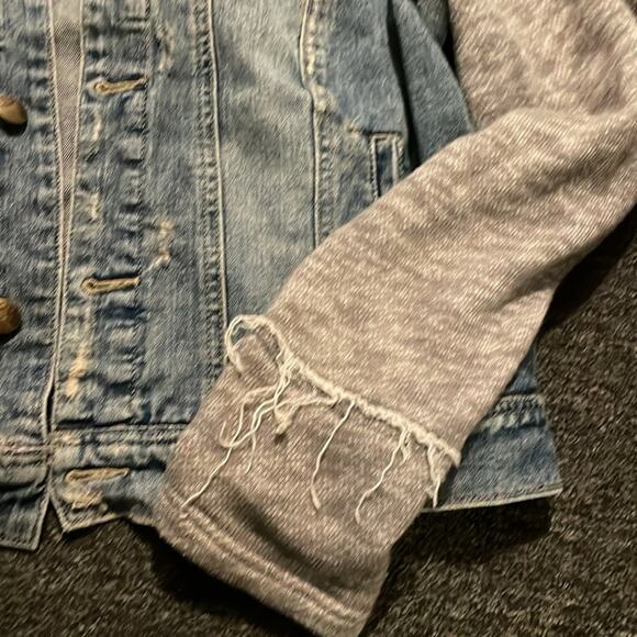 Free People Brand Denim Gray Sweater Distressed Sleeves Jacket Size Large - Picture 2 of 5